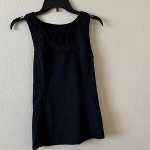 Elegant Black Women's Tank Top by Lululemon Athletica